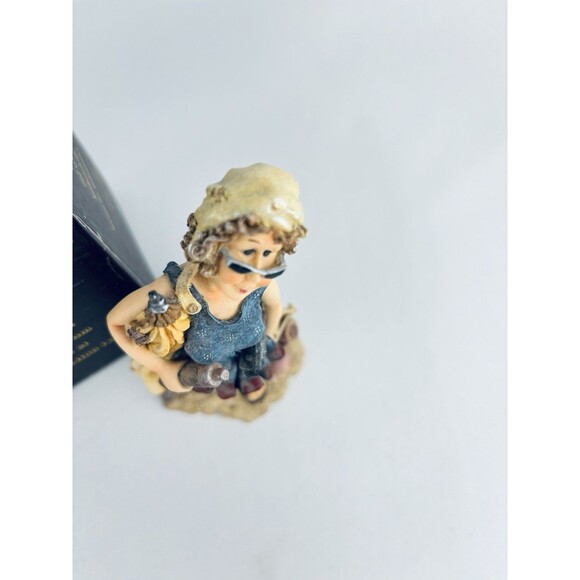 2001 Boyds Bears Folkstone Collection Edna B Sungoddess Life’s a Beach Figurine - Picture 3 of 10